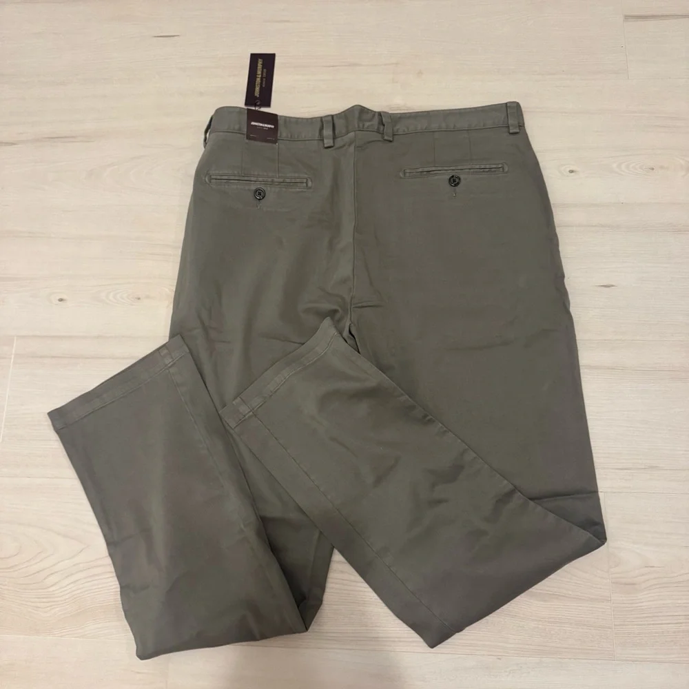 Johnston & Murphy Men's Washed Chinos - Picture 8 of 8
